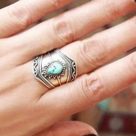 Irregular Band Ring Inlaid with Artificial Turquoise Decorative Bohemian Ring - Picture 10 of 12